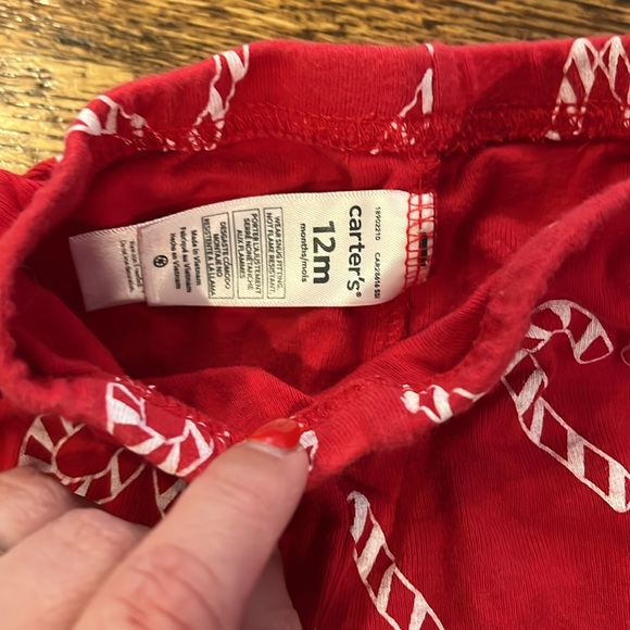 NWOT CANDY CANE CHRISTMAS PAJAMAS - CARTERS SIZE 12M - Picture 5 of 6